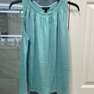 Banana Republic sleeveless loose fitting top, size Small Sea foam green